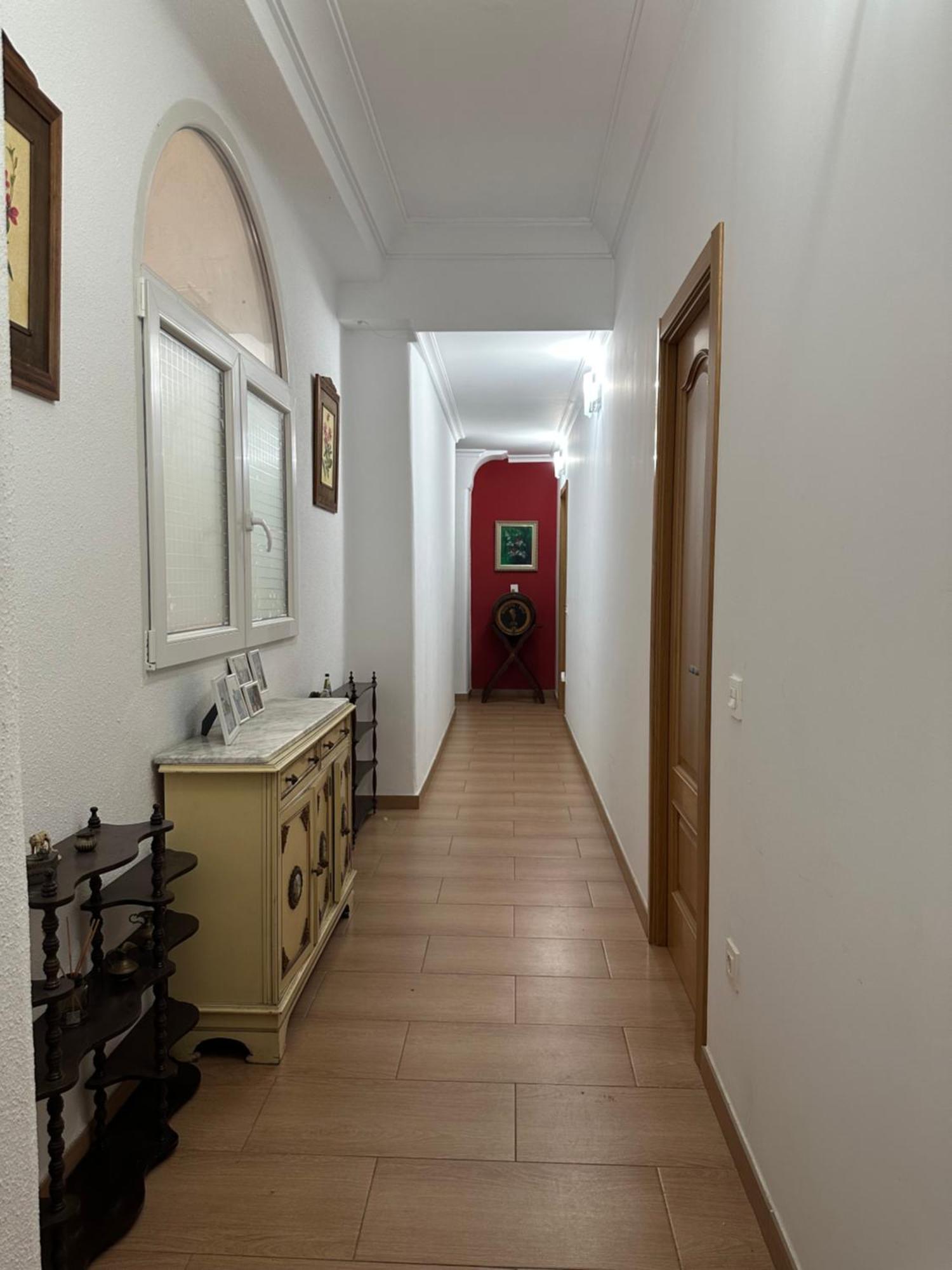 Mirador 2 Del Mercado Central - Habitacion Con Bano Privado En El Centro De La Ciudad Vella Valência Exterior foto